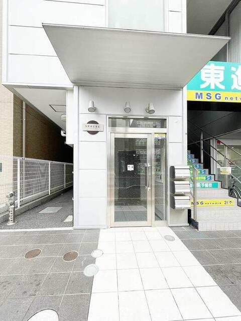 エントランス　エントランス入口