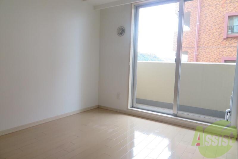 その他部屋・スペース　白を基調としているので、明るいお部屋になっています。