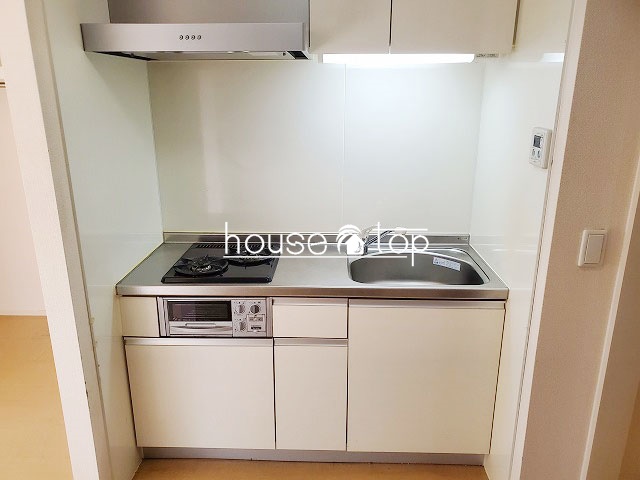 キッチン　2口コンロ付システムキッチン完備