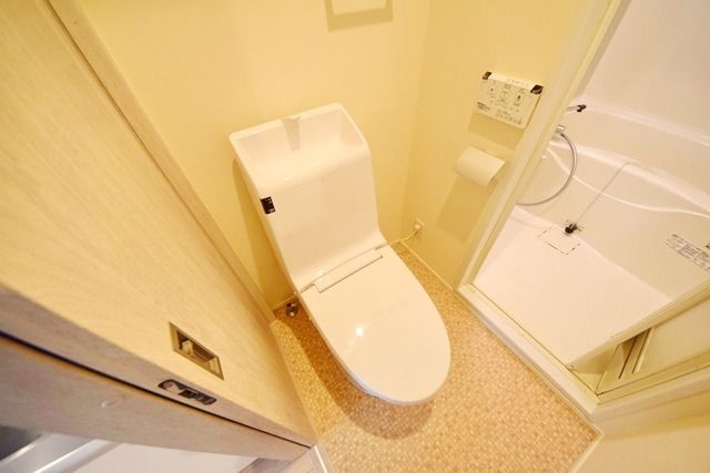 トイレ　★ウォッシュレット付きの綺麗なお手洗いです★