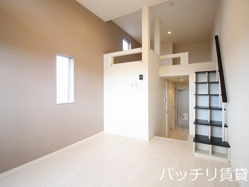 居室・リビング　画像は別号室タイプの為、現状を優先致します。