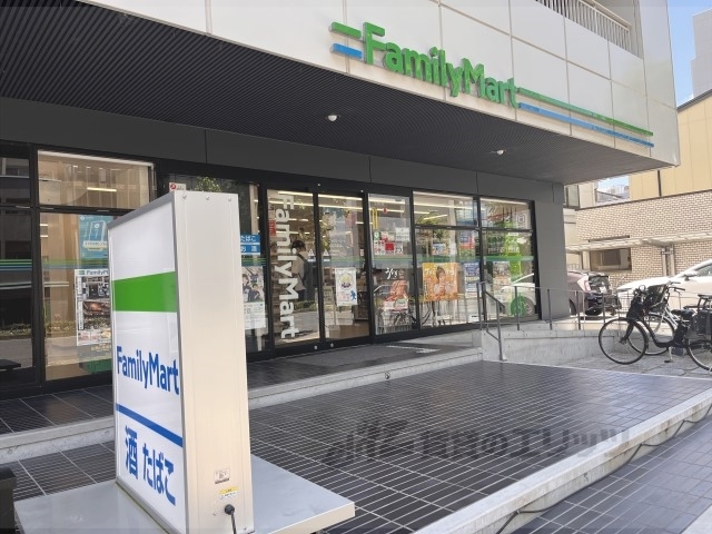 コンビニ　ファミリーマート烏丸五条店（コンビニ）まで350m