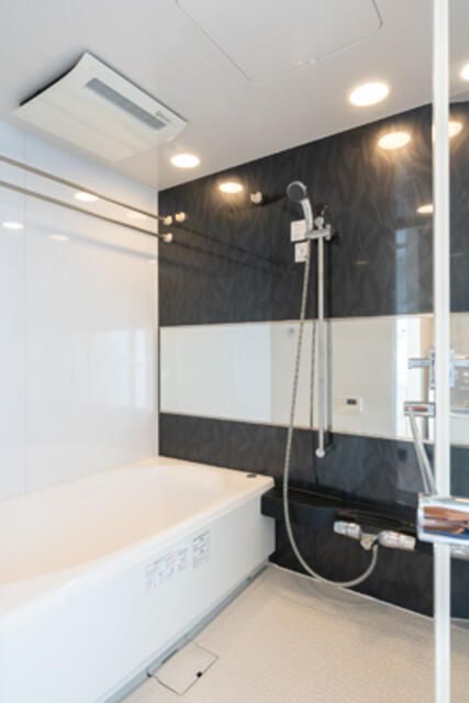 バス・シャワールーム　※写真は同タイプ住戸です。