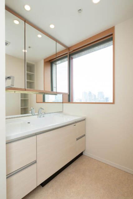 洗面設備　※写真は同タイプ住戸です。