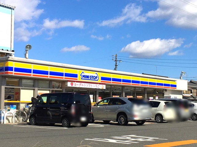 コンビニ　ミニストップ 一宮篭屋店（コンビニ）まで1960m