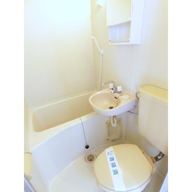 バス・シャワールーム　参考写真