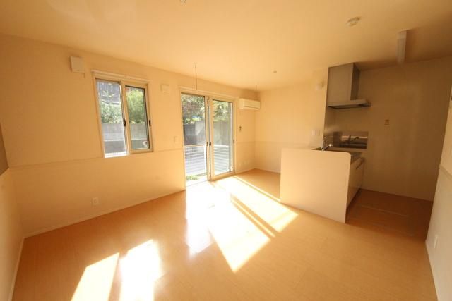 居室・リビング　※別号室参考写真です