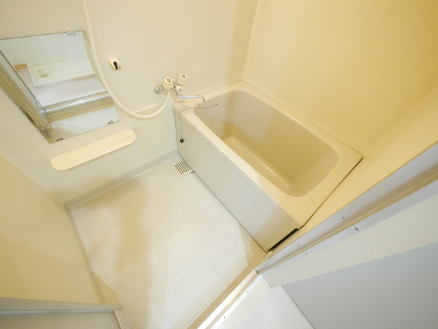 バス・シャワールーム　★洗い場の広さも十分な浴室です★