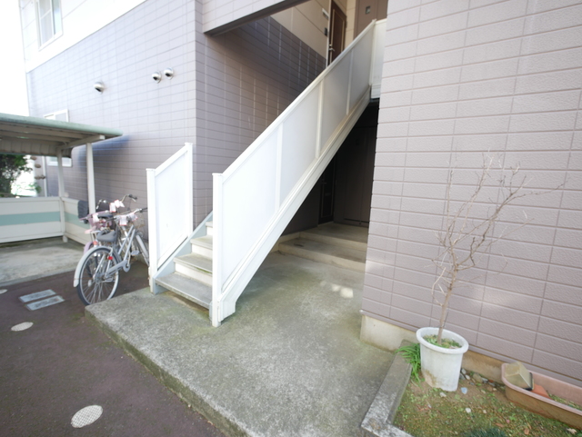エントランス　★建物入口の写真です★