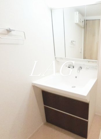 洗面設備　洗面台です。