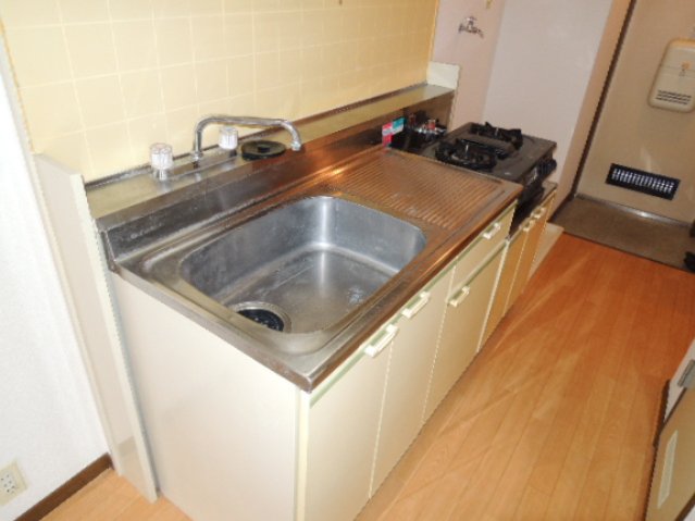 キッチン　同仕様・参考写真となります。