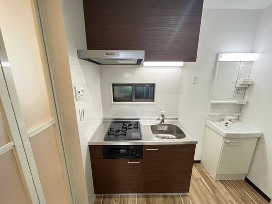 キッチン　※別部屋の写真です