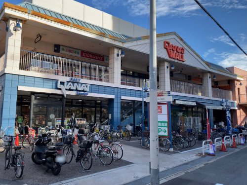 スーパー　イズミヤ 桑津店（スーパー）まで618m