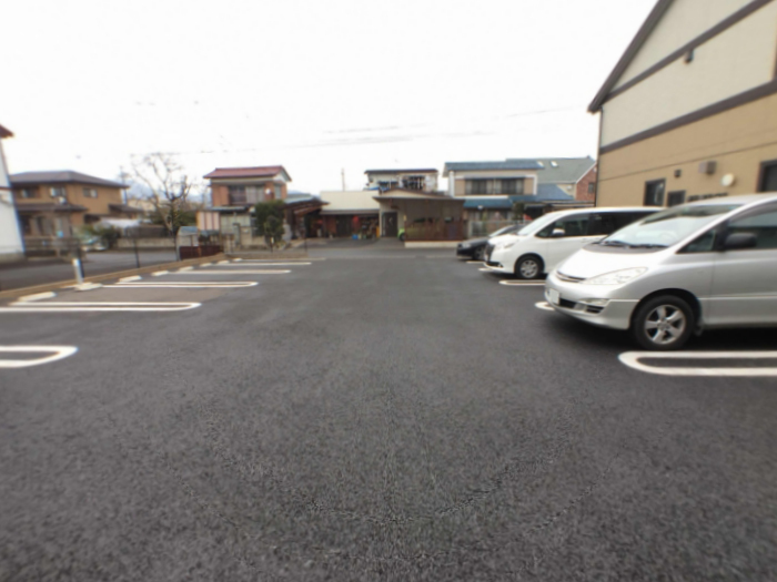 駐車場　敷地内駐車スペース
