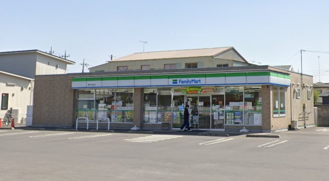 コンビニ　ファミリーマート栃木大平町店（コンビニ）まで354m