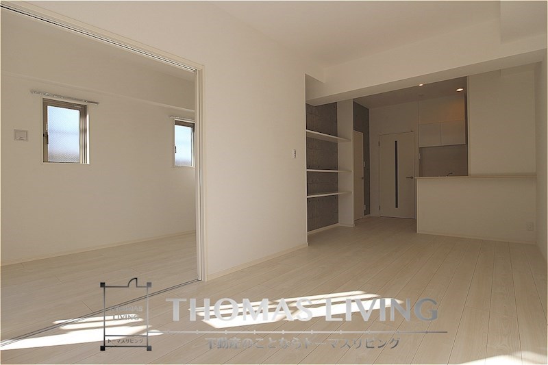 居室・リビング　建物建築中ですが、モデルルームが完成しています。ご見学可能。