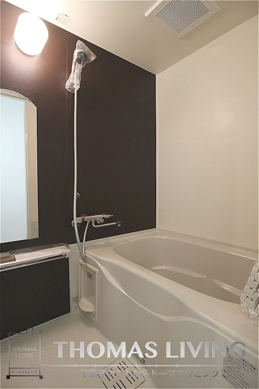 バス・シャワールーム　建物建築中ですが、モデルルームが完成しています。ご見学可能。