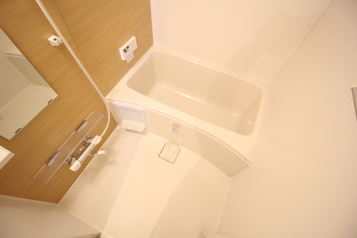 バス・シャワールーム　バスルーム広々してます！