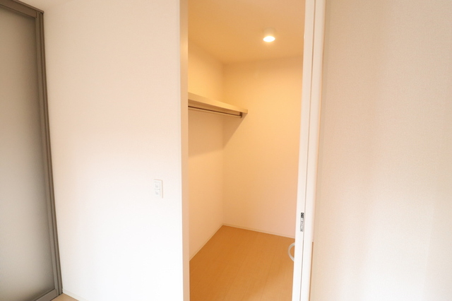 収納　ウォークインクローゼット