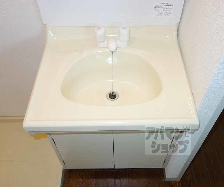 洗面設備　洗面台です