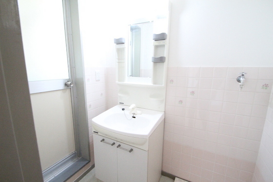 洗面設備　※別部屋の写真です