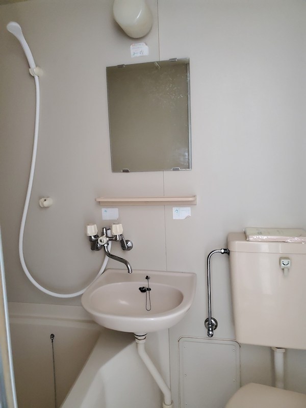 バス・シャワールーム　反転間取参照