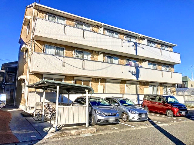 建物外観　2024年12月撮影