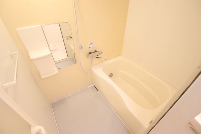 バス・シャワールーム　※別室の参考写真の為、現況優先です。