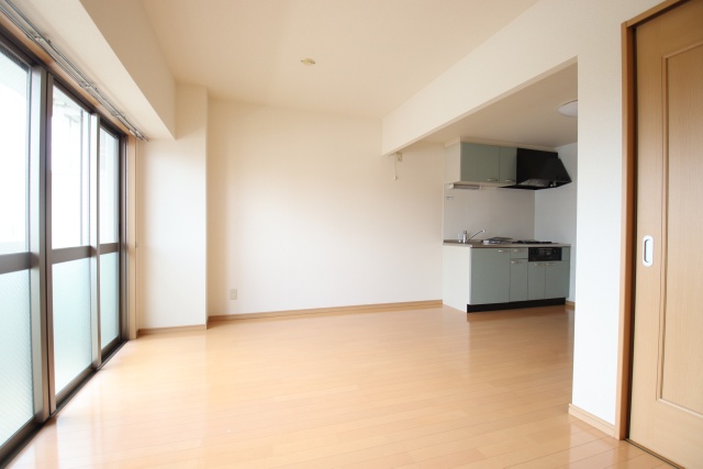 居室・リビング　※別室の参考写真の為、現況優先です。