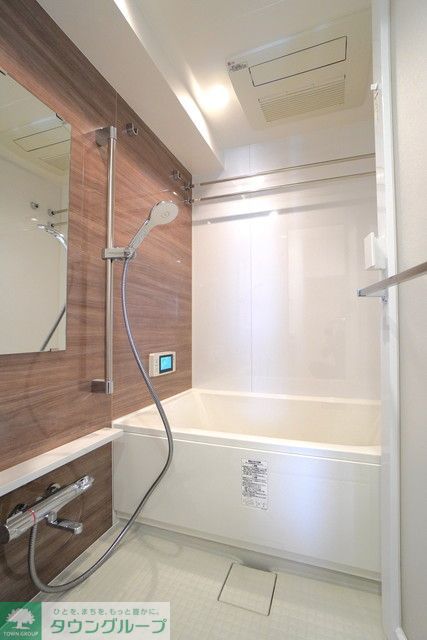 バス・シャワールーム　※写真は同タイプ住戸です。