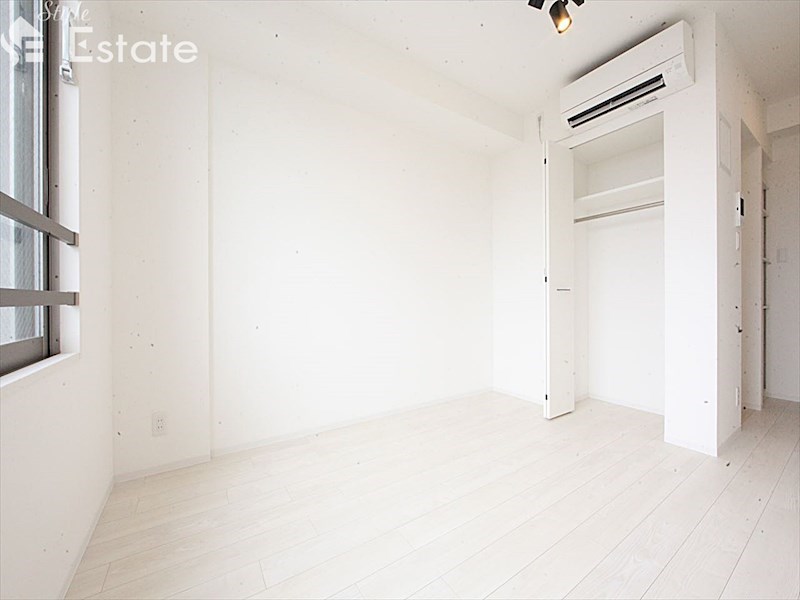 居室・リビング　内装