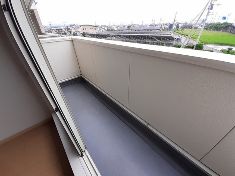 バルコニー　図面と現状に相違がある場合には現状を優先