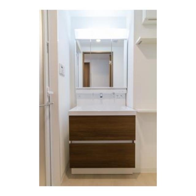 洗面設備　※写真は同タイプ住戸です。