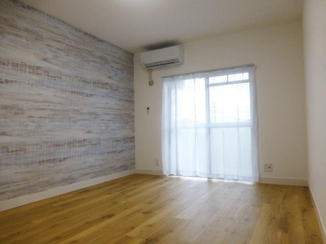 居室・リビング　エアコンがあるので新生活も快適に過ごせます♪