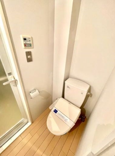 トイレ　別号室参考写真