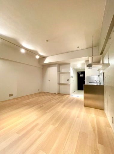 居室・リビング　別号室参考写真