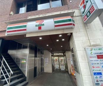 コンビニ　セブンイレブン高田馬場4丁目店（コンビニ）まで100m