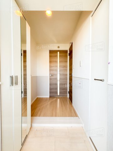 玄関　シューズボックス付きの玄関です☆