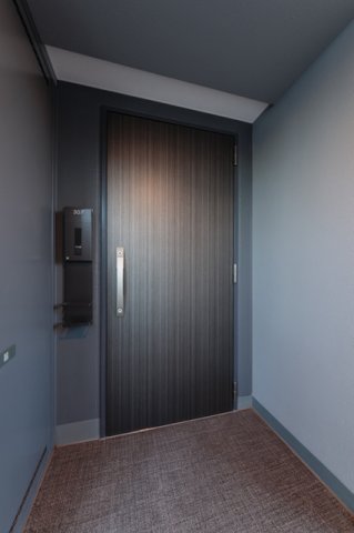 玄関　※写真は同タイプ住戸です。