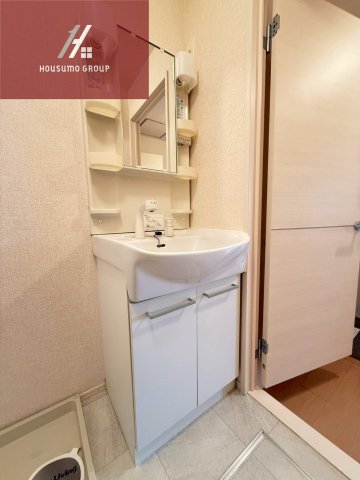 洗面設備　独立洗面台で身支度をすべて済ませてしまいましょう
