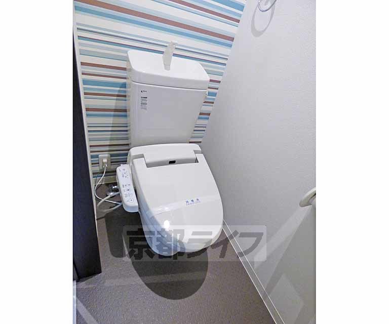 トイレ　清潔感のあるトイレです。