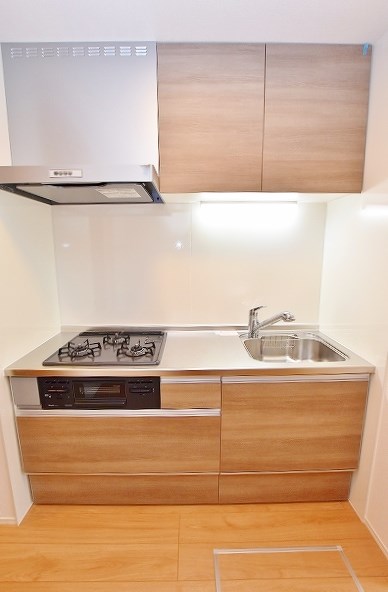 キッチン　★システムキッチングリル付き/３口コンロ★