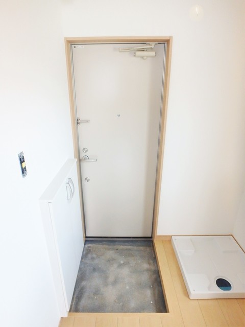 玄関　別棟参考写真です