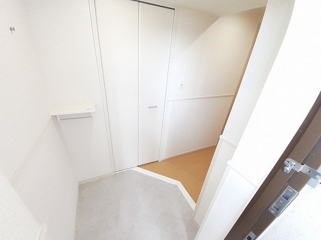 玄関　落ち着いた玄関です