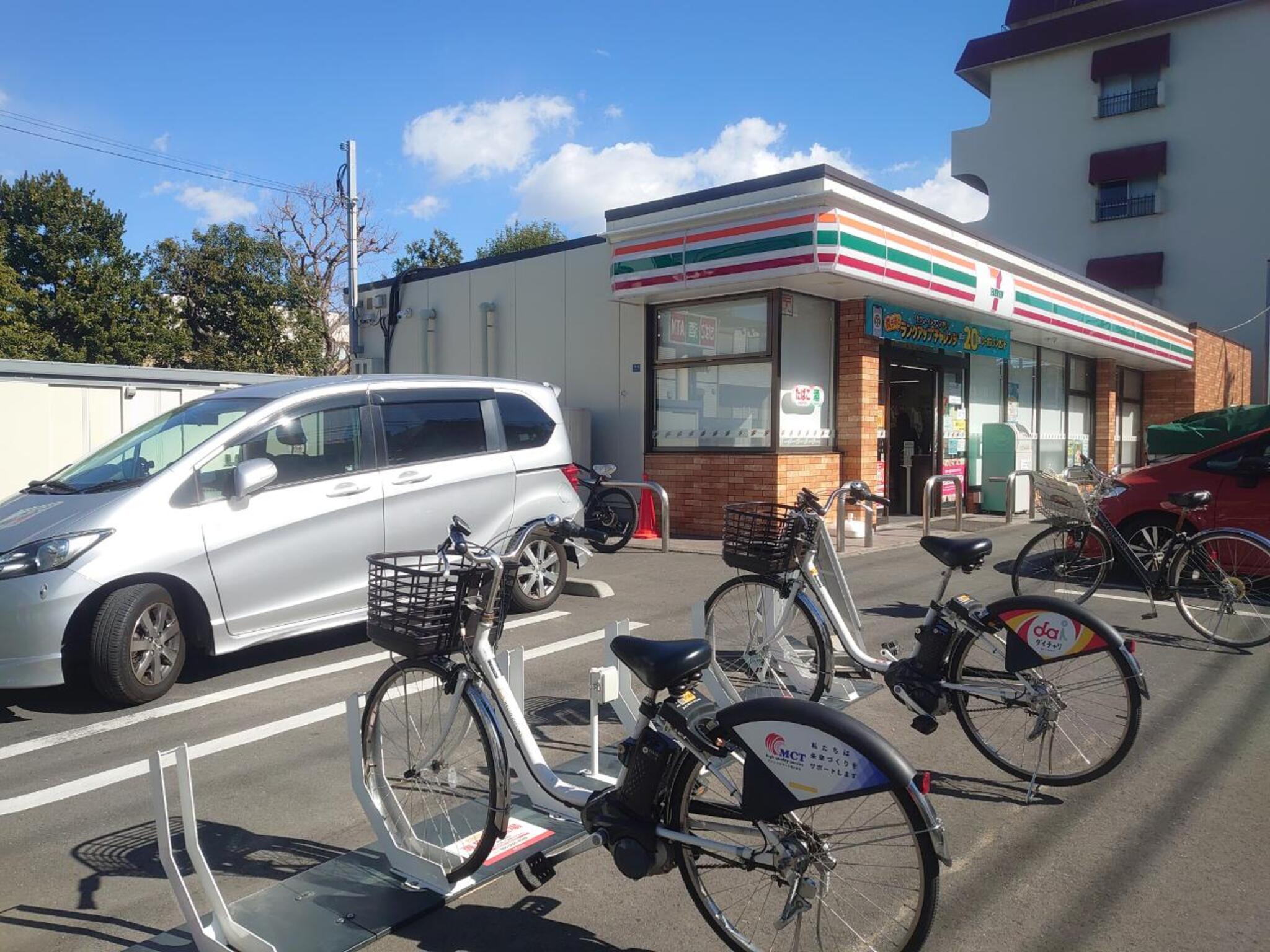 コンビニ　セブンイレブン板橋蓮根2丁目店（コンビニ）まで209m