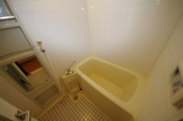 バス・シャワールーム　バストイレ別でおすすめです！