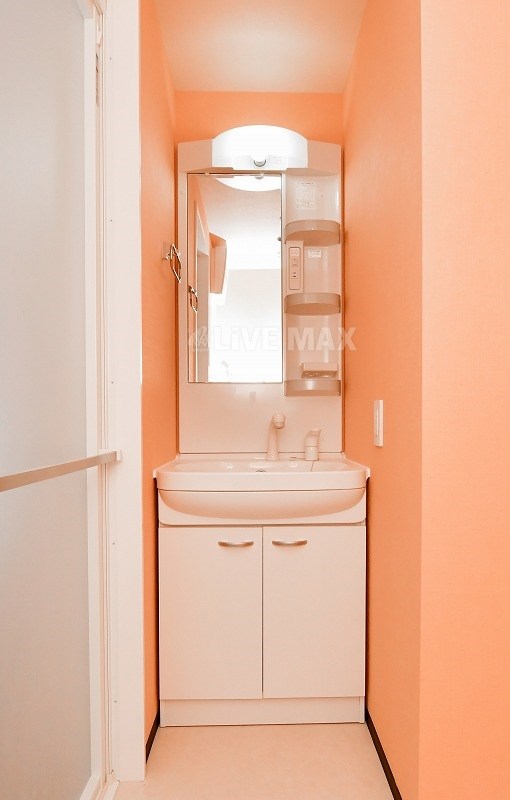 洗面設備　※同物件別号室参考写真