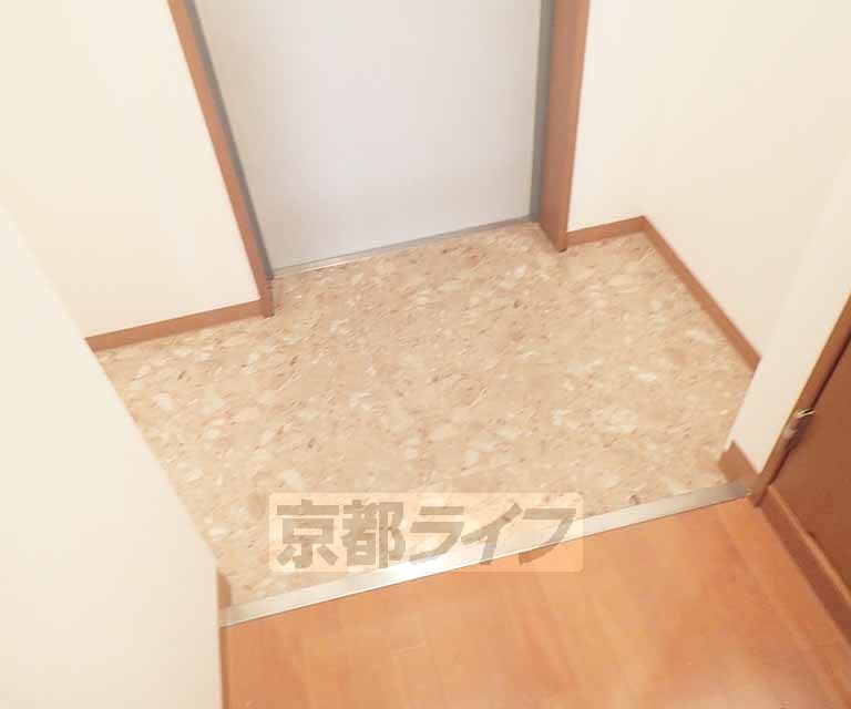 玄関　すっきりとした玄関です。
