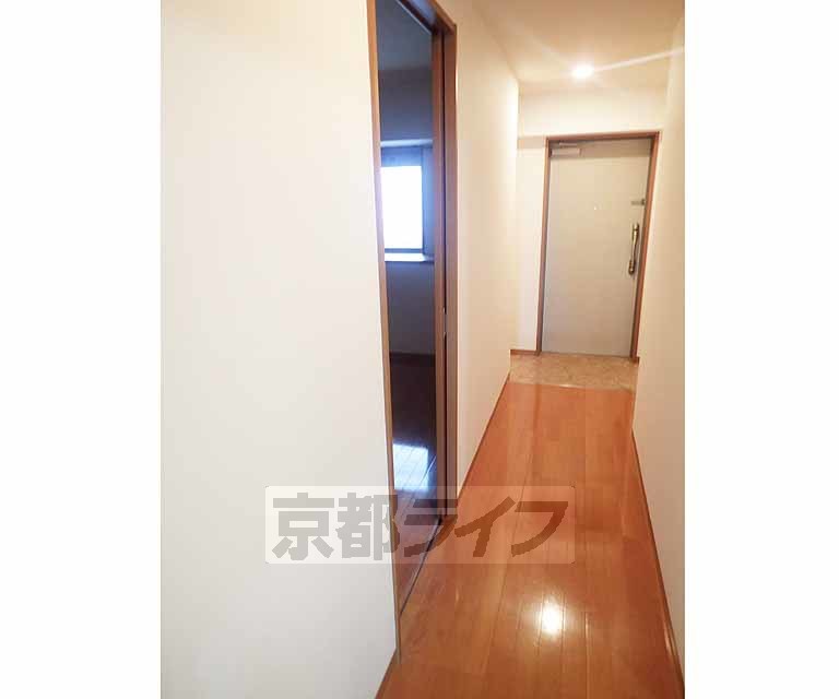 その他部屋・スペース　すっきりとした廊下です。