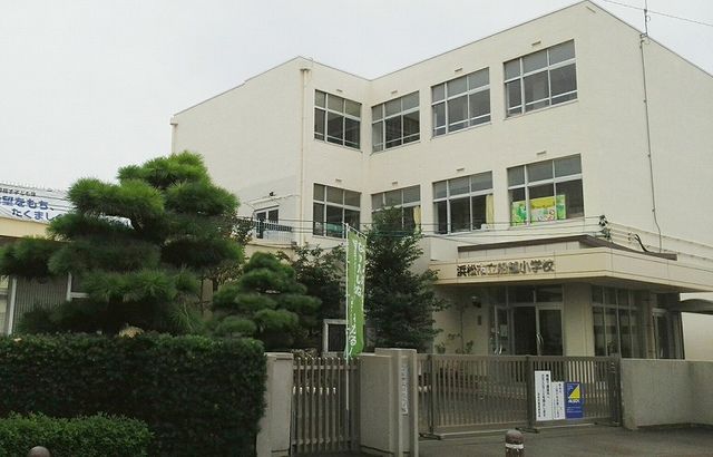 小学校　浜松市立船越小学校（小学校）まで500m